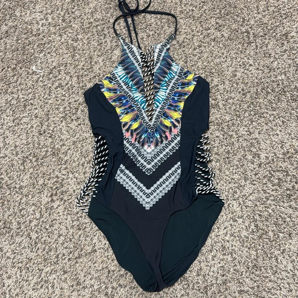 Red Carter Multicolor One Piece Swimsuit - Picture 5 of 9